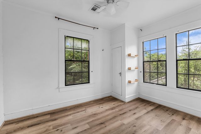 2814 Sanger Avenue, Waco, TX 76707