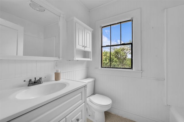 2814 Sanger Avenue, Waco, TX 76707
