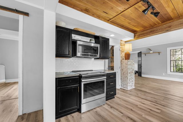 2814 Sanger Avenue, Waco, TX 76707