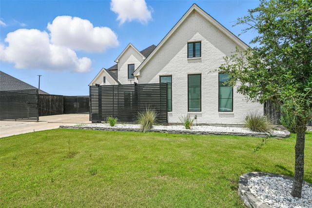 5105 Havana Drive, Mansfield, TX 76063