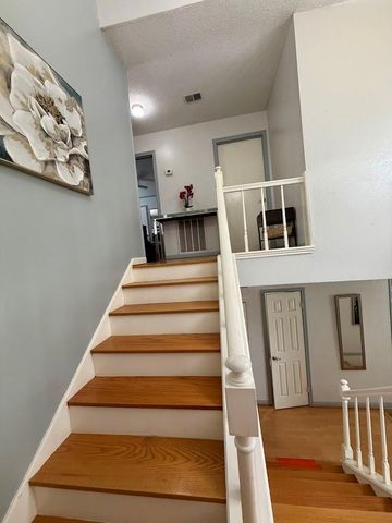15111 Chasehill Drive, Houston, TX 77489