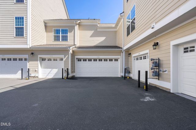 10320 Sablewood Drive 108, Raleigh, NC 27617