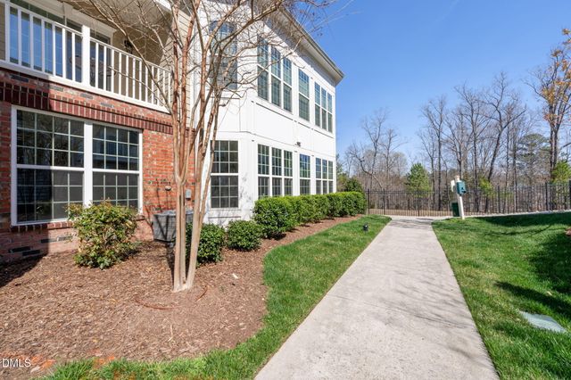 10320 Sablewood Drive 108, Raleigh, NC 27617