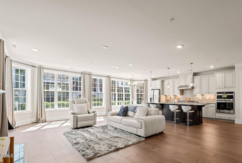 10320 Sablewood Drive 108, Raleigh, NC 27617