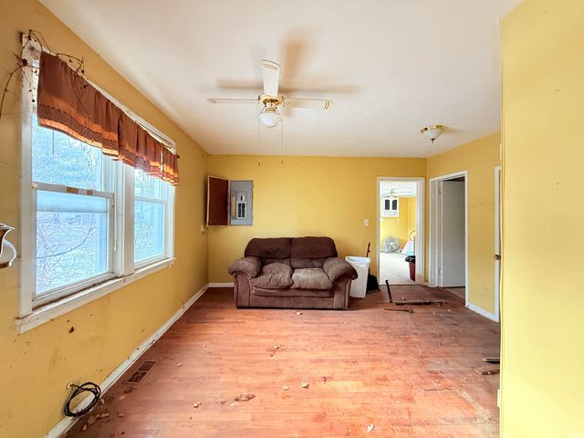 102 W Harrison Street, Converse, IN 46919