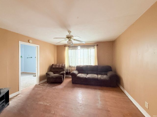 102 W Harrison Street, Converse, IN 46919