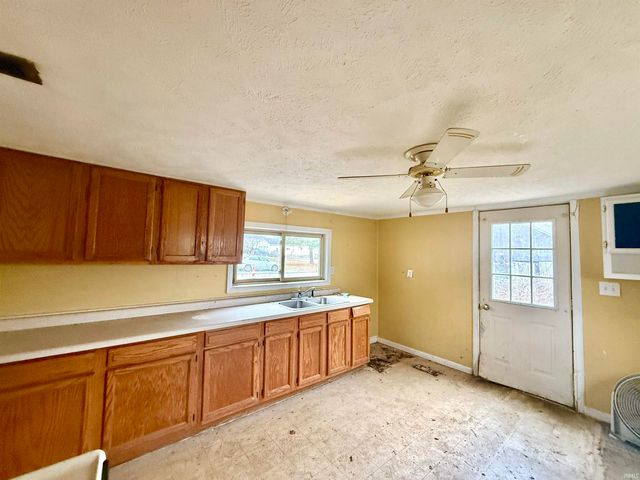 102 W Harrison Street, Converse, IN 46919