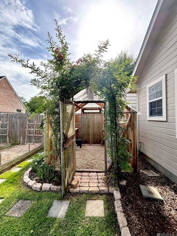 1406 Cottonwood Dr, Denham Springs, LA 70726