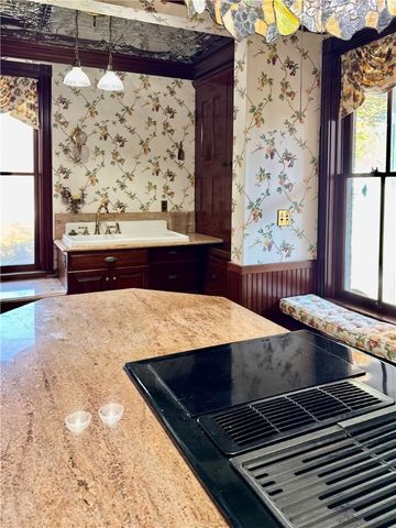 313 E Butler St, Mercer Boro, PA 16137