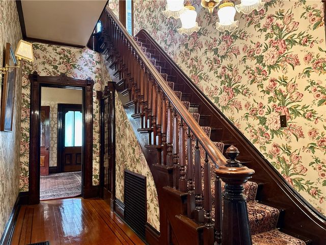 313 E Butler St, Mercer Boro, PA 16137