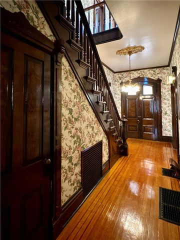 313 E Butler St, Mercer Boro, PA 16137