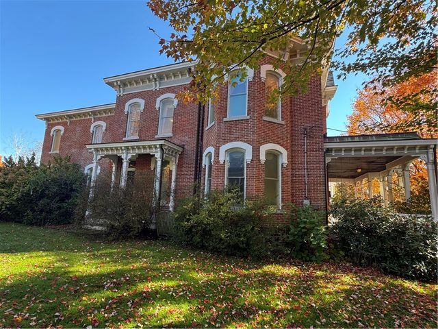 313 E Butler St, Mercer Boro, PA 16137