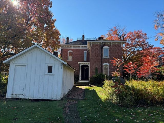 313 E Butler St, Mercer Boro, PA 16137