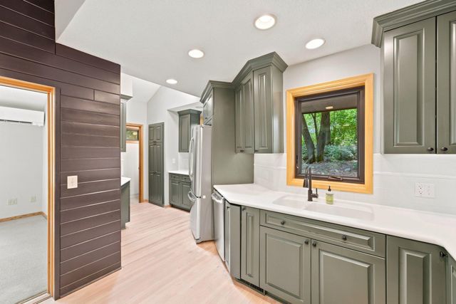 3601 Prestige Lane, Minnetonka, MN 55305