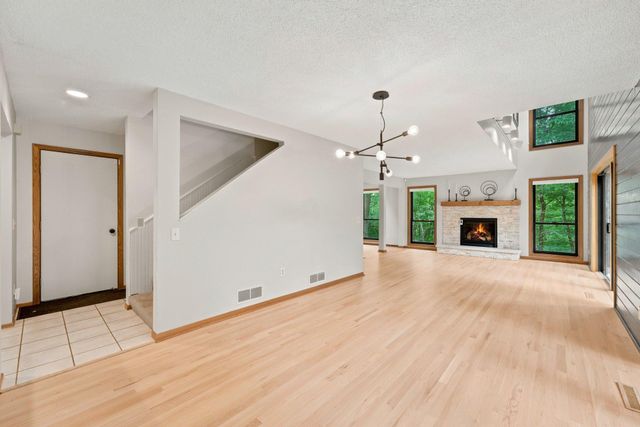 3601 Prestige Lane, Minnetonka, MN 55305
