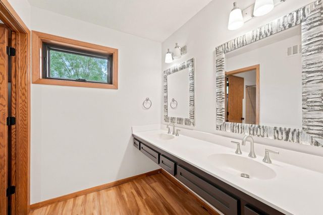 3601 Prestige Lane, Minnetonka, MN 55305