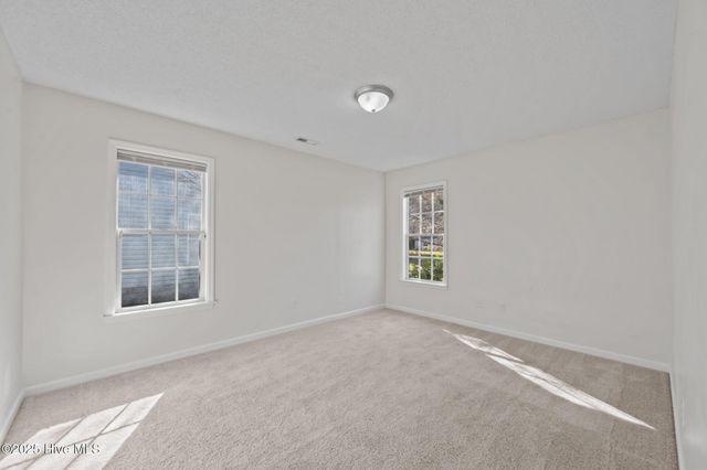 426 Boysenberry Lane, Hubert, NC 28539