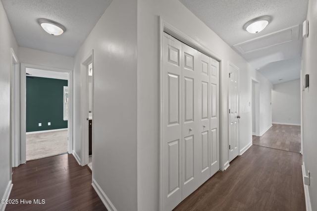 426 Boysenberry Lane, Hubert, NC 28539