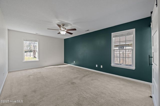 426 Boysenberry Lane, Hubert, NC 28539