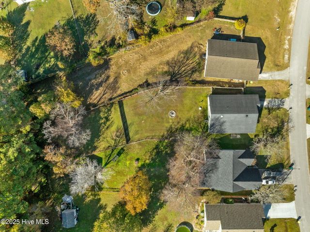 426 Boysenberry Lane, Hubert, NC 28539