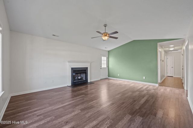 426 Boysenberry Lane, Hubert, NC 28539