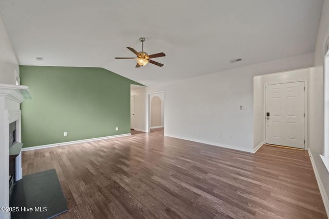 426 Boysenberry Lane, Hubert, NC 28539