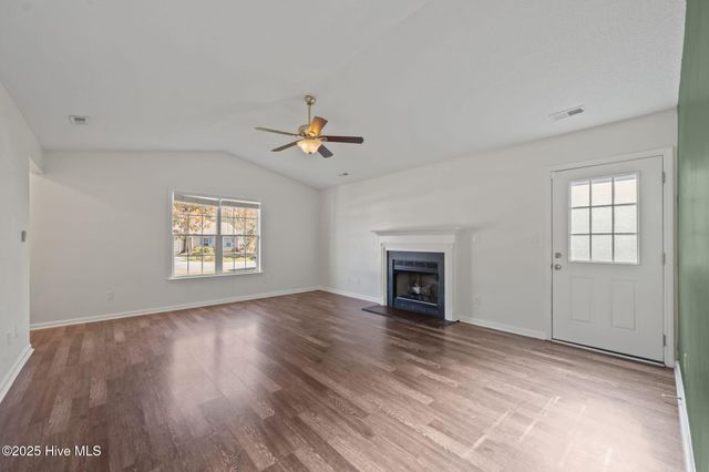 426 Boysenberry Lane, Hubert, NC 28539