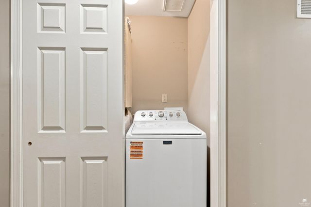 921 DeHoff Dr., Manhattan, KS 66502