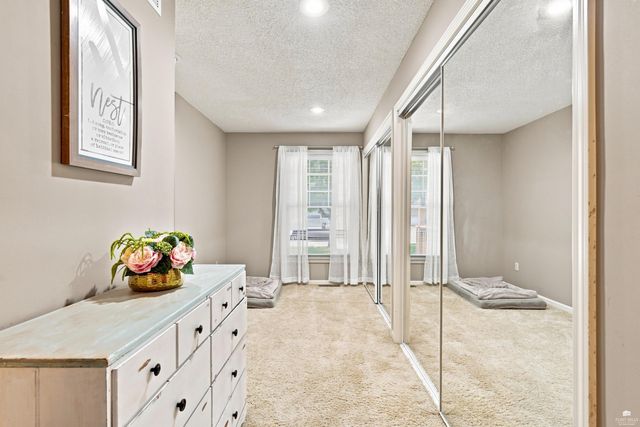 921 DeHoff Dr., Manhattan, KS 66502