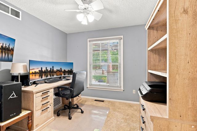921 DeHoff Dr., Manhattan, KS 66502