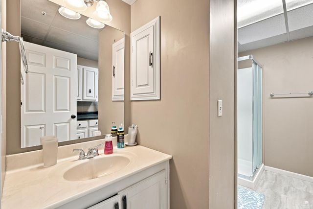 921 DeHoff Dr., Manhattan, KS 66502