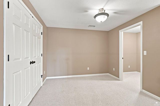 921 DeHoff Dr., Manhattan, KS 66502