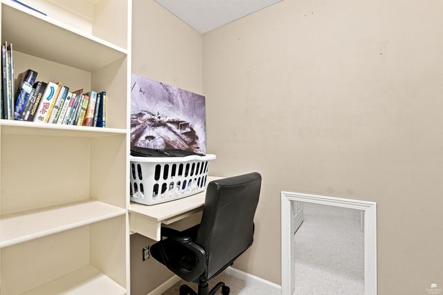 921 DeHoff Dr., Manhattan, KS 66502