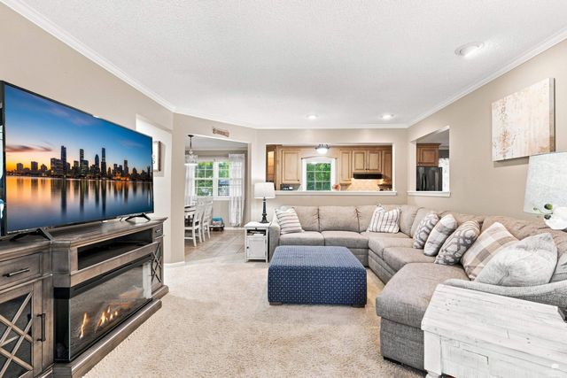 921 DeHoff Dr., Manhattan, KS 66502