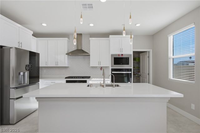 1144 Green Lovebird Street, Henderson, NV 89011