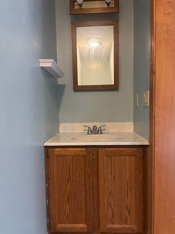 49 Route 107, Brentwood, NH 03833