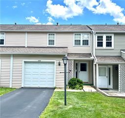 206 Carla Dr, Blawnox, PA 15238