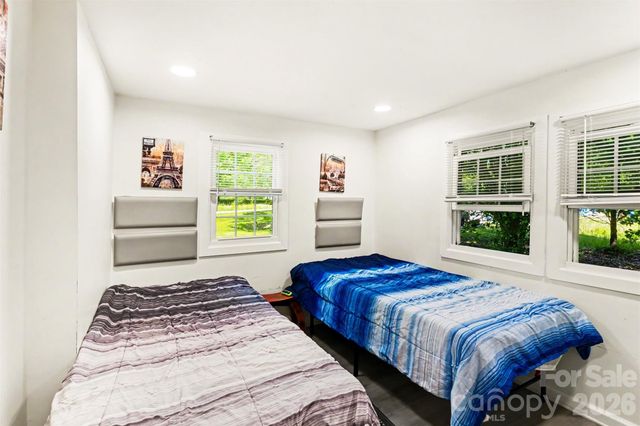 9937 Harwood Lane, Charlotte, NC 28214