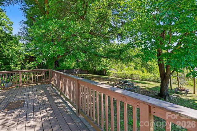 9937 Harwood Lane, Charlotte, NC 28214