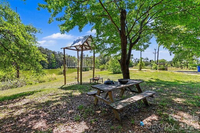9937 Harwood Lane, Charlotte, NC 28214