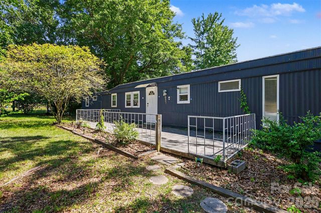 9937 Harwood Lane, Charlotte, NC 28214