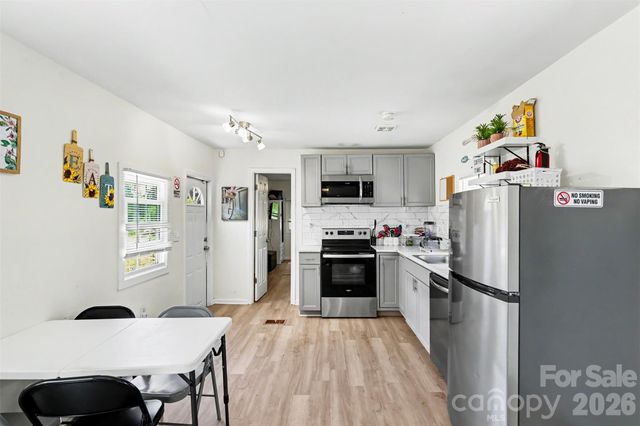 9937 Harwood Lane, Charlotte, NC 28214