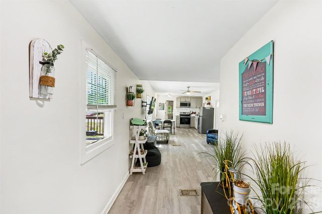 9937 Harwood Lane, Charlotte, NC 28214