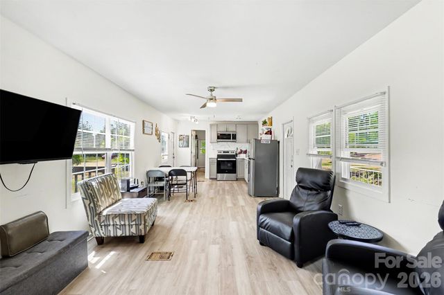 9937 Harwood Lane, Charlotte, NC 28214