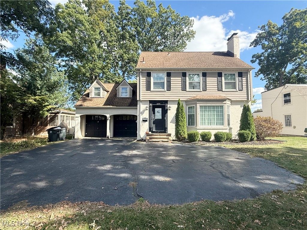 1054 Genesee Avenue NE, Warren, OH 44483