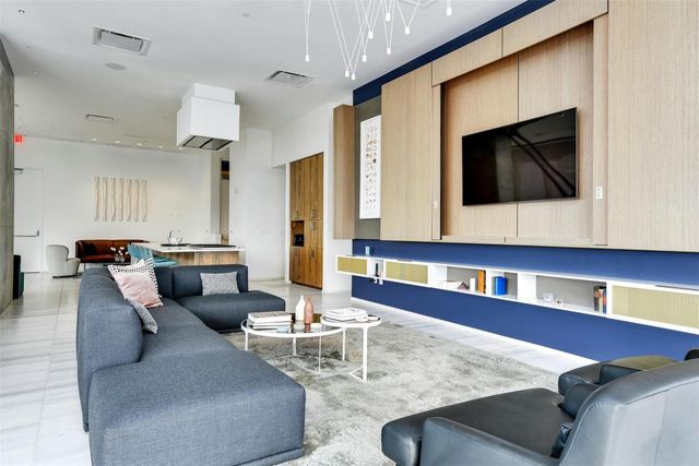 301 West Ave 3104, Austin, TX 78701