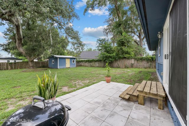 1410 CLEVELAND Avenue, Palatka, FL 32177