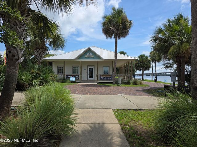 1410 CLEVELAND Avenue, Palatka, FL 32177