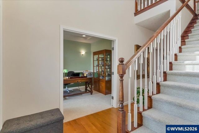 531 Inverness Dr SE, Salem, OR 97306