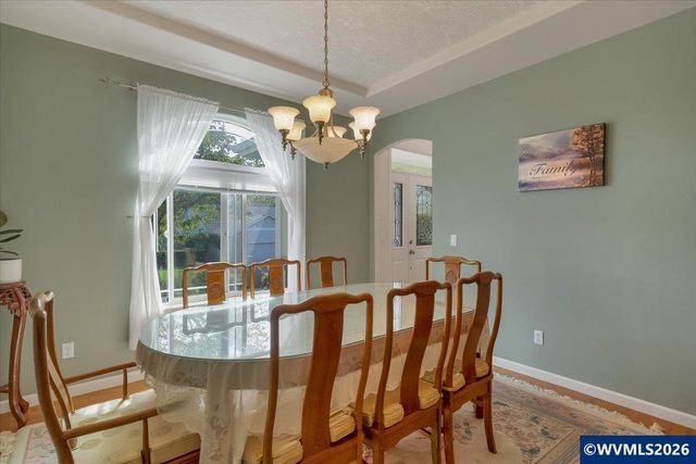 531 Inverness Dr SE, Salem, OR 97306